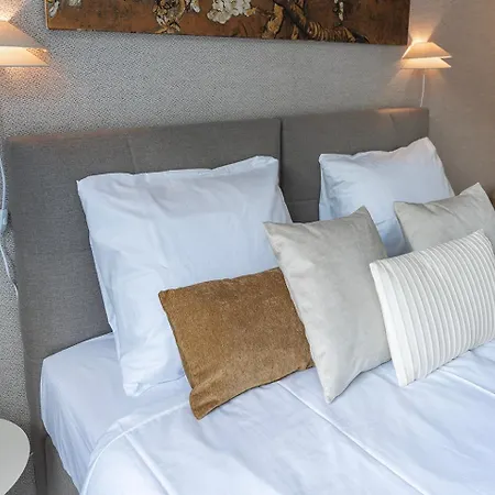 Cozy Budget W Shared Facilities Near